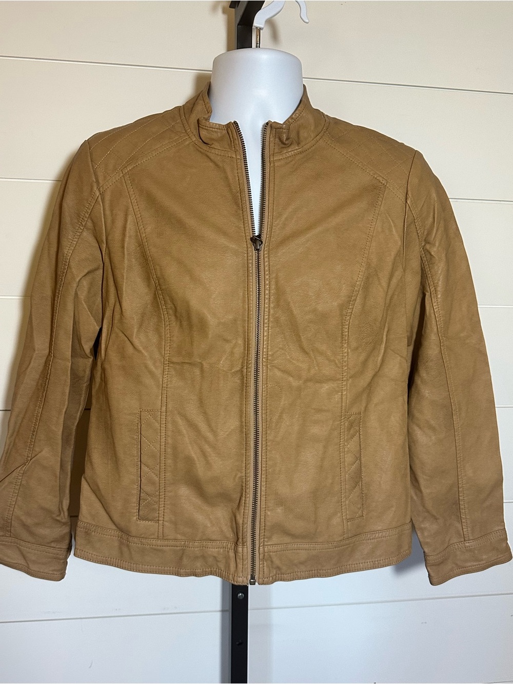 Women’s Tan Zip-Front Casual Jacket